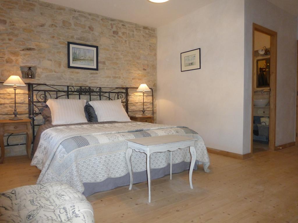 Chambres d'hôtes Béred Vuillemin Baume-les-Dames Quarto foto